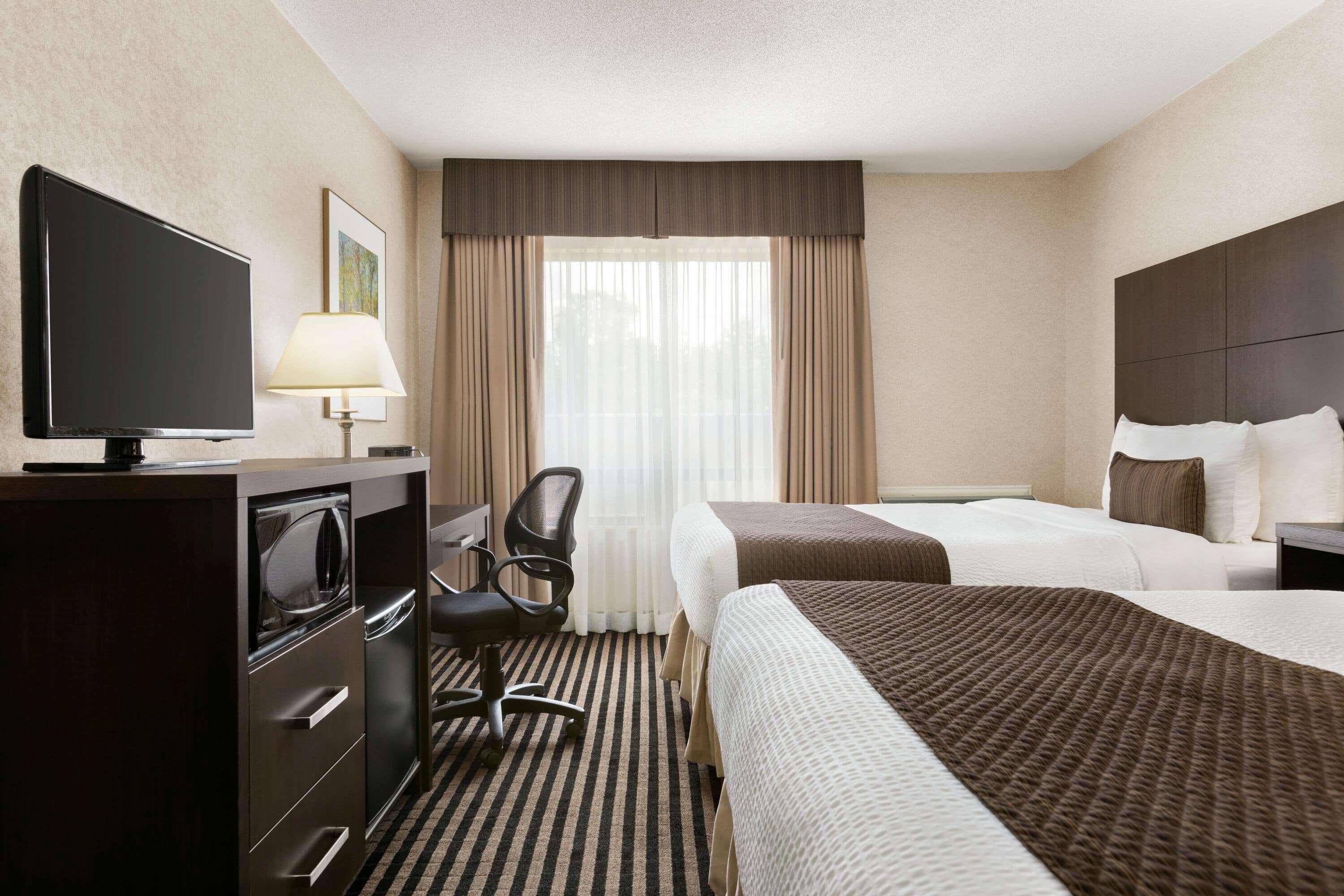 Days Inn By Wyndham Miramichi Nb Exterior photo